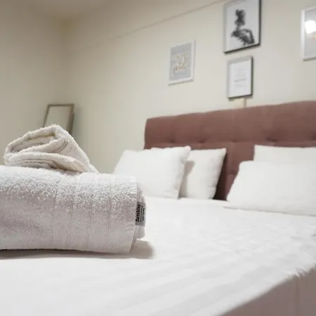 Appartement Theo & Ms Luxurious Apt