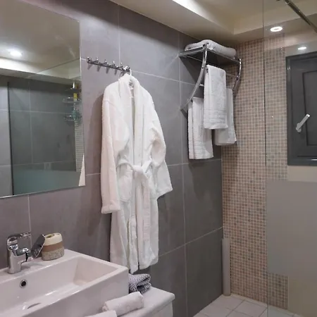 Theo & Ms Luxurious Apt Kos